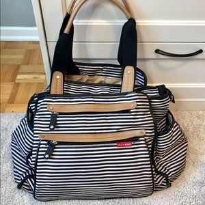 Skip hop grand central diaper bag
